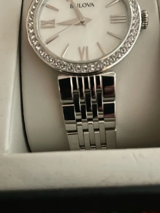 Beautiful Bulova Gift Set - Picture 9 of 11